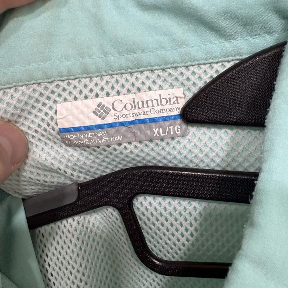 Columbia-sportswear Men's Blue and Green Shirt